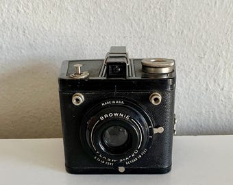 Vintage Brownie Flash Six-20  Camera 40s-50s