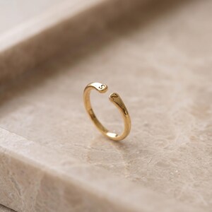 Custom Double Initial Wrap Ring, Minimalist Personalized Jewelry bild 2