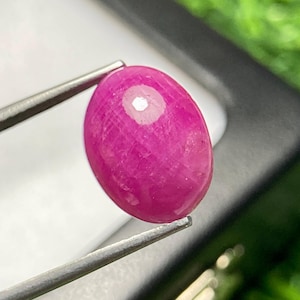 Natuurlijke ovale robijnrode edelsteen | 9 x 12 mm dieprode cabochon voor het maken van sieraden