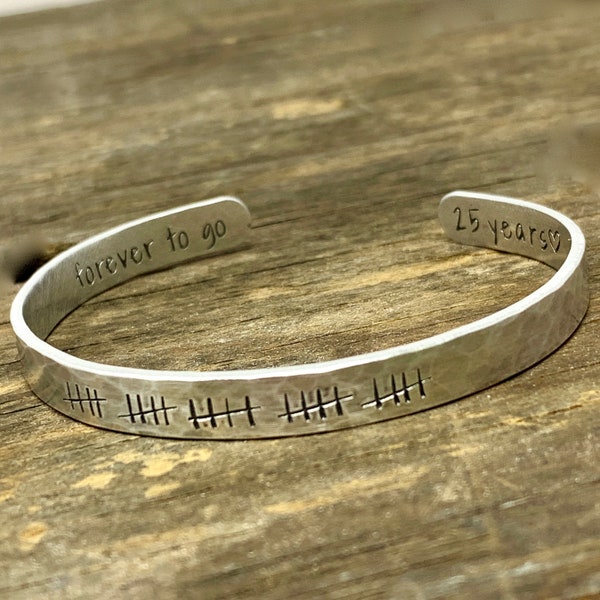 Tenth Anniversary Goals Year Lightweight Aluminum Bracelet for Wife, 10 Years Gift
