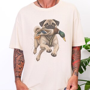 T-shirt met mopshondmotief voor eendenjagers, grappig cadeau voor eendenjacht, T-shirt voor watervogeljagers, shirt voor de jacht op wilde eenden, cadeau voor buitenjagers afbeelding 5