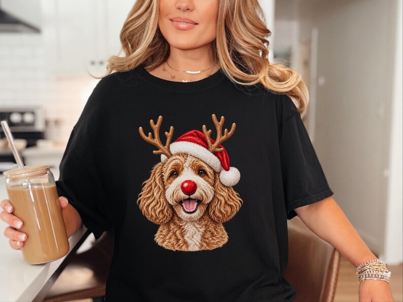 Bluza świąteczna Cavapoo, prezent dla mamy Cavapoo, świąteczna koszulka dla psa, świąteczne ubrania dla zwierząt, prezent dla właściciela Cavapoo, świąteczna koszulka dla psa zdjęcie 7
