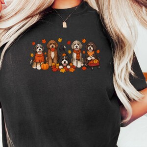 Aussiedoodle-Herbstshirt, Herbst-Hundeshirt, Geschenk für Doodle-Mamas, Kürbis-Shirt, Thanksgiving-Hundeshirt, Geschenk für Hundeliebhaber Bild 9