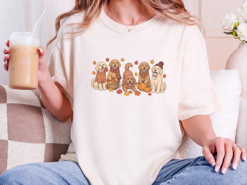 Herbst-Shirt mit Golden-Retriever-Motiv, Geschenk für Hundeliebhaber im Herbst, T-Shirt für Golden-Retriever-Mama, Sweatshirt mit Kürbismotiv, Kuschelige Kleidung für Welpen im Herbst Bild 1