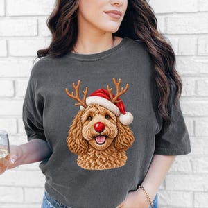 Maglietta natalizia con Cockapoo, regalo di Natale per amanti dei Cockapoo, felpa per cani per le feste, maglietta per la mamma di un Cockapoo, regalo festivo per gli amanti dei cani immagine 9