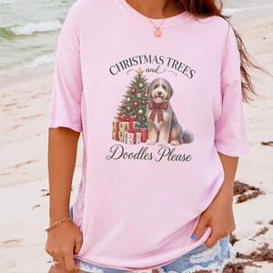 Aussiedoodle jultröja, julklapp för husdjursälskare, julgranar och klotter tack, hundmamma-tröja, festlig valptröja bild 3