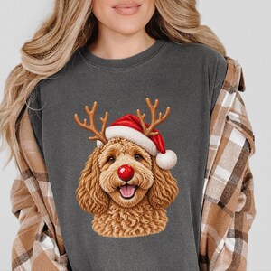 Maglietta natalizia con Cockapoo, regalo di Natale per amanti dei Cockapoo, felpa per cani per le feste, maglietta per la mamma di un Cockapoo, regalo festivo per gli amanti dei cani immagine 7