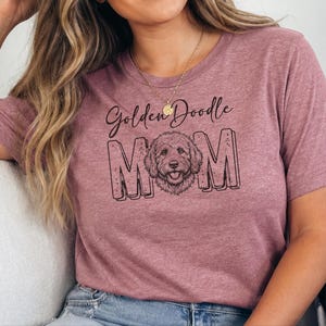 Golden Doodle mamma-tröja, lockig hundmamma-tröja, Goldendoodle-älskare-tröja, hundägare-presenter för husdjursälskare, rolig unik hund-t-shirt för kvinnor bild 2