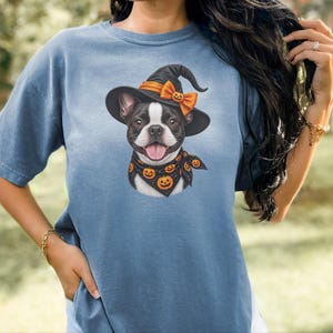 Camiseta de Halloween com Boston Terrier, Presente Assustador para Mãe de Cachorro, Camiseta para Dono de Cachorro Bruxo imagem 3