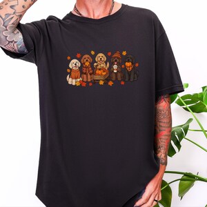 Camiseta de otoño para labradoodles, regalo para amantes de los perros en otoño, sudadera acogedora de la temporada de calabazas, camiseta para mamás de labradoodles imagen 10