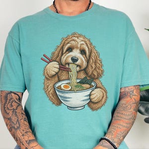 Camiseta de ramen para cockapoo, regalo para amantes de los fideos, camiseta de ramen para amantes de los perros, regalo divertido para dueños de cockapoo, camiseta de comida asiática imagen 7