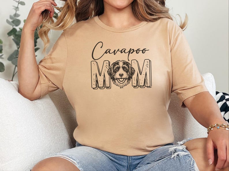 Cavapoo-Mama-Shirt, süßes Doodle-T-Shirt | Geschenk für Hundeliebhaberinnen, T-Shirt für Pudel-Mischlingsbesitzerinnen | Lustige Kleidung für Hundemamas, Geschenkidee für frischgebackene Hundemamas Bild 4