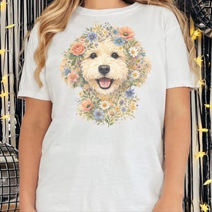Comfort Colors Doodle Dog Gift, Golden Doodle Floral Tee, Watercolor Dog Art, Goldendoodle Owner Gift, Spring Summer, Goldendoodle Print immagine 3