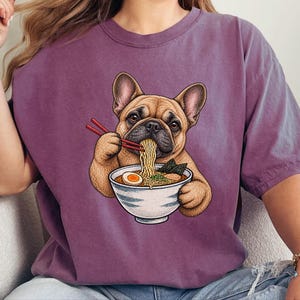 Frenchie Ramen Shirt, Japans Noodle Dog Shirt, Grappig Cadeau voor een Franse Bulldog, Sweatshirt voor Foodieliefhebbers, Top met Ramenkom Grafische Afbeelding afbeelding 4
