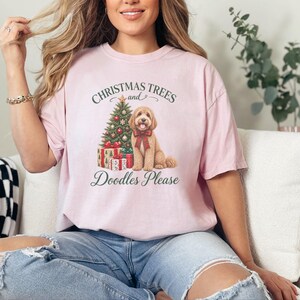 Cockapoo kerstshirt, kerstshirt voor huisdieren, cadeau voor cockapoo-liefhebbers, kerstbomen en doodles graag afbeelding 7