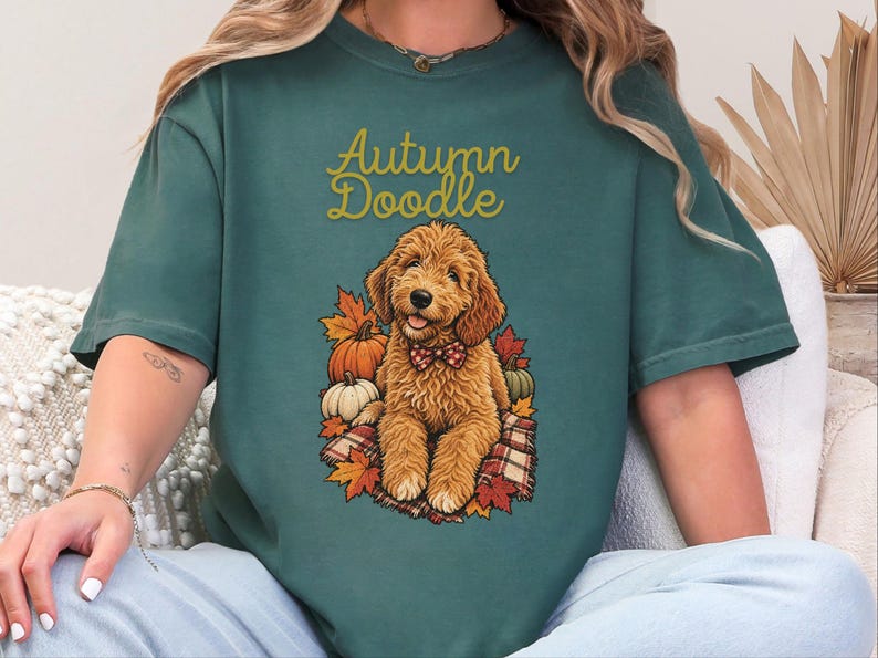 Koszulka dla psa w jesiennych kolorach Comfort Colors, koszulka dla mamy Goldendoodle, koszulka z jesiennym motywem Doodle, strój na Święto Dziękczynienia dla miłośnika psów Labradoodle, prezent dla miłośnika Doodle zdjęcie 5
