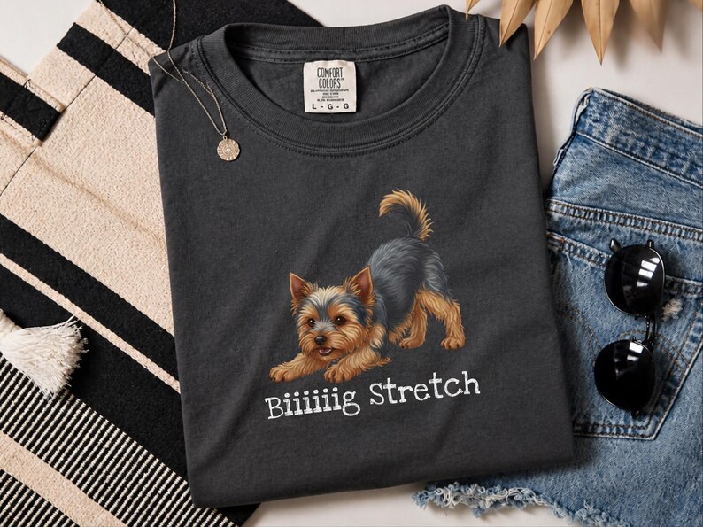 T-shirt Comfort Colors Funny Yorkie, T-shirt extensible grande taille, T-shirt pour maman de Yorkshire Terrier, T-shirt pour amoureux des Yorkies, Vêtements mignons pour parents de chiens image 4