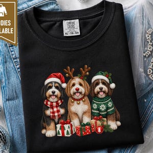 Bernedoodle Christmas Sweatshirt, Festive Dog Crewneck, Christmas Bernedoodle Gift, Holiday Dog Lover Shirt, Winter Puppy Sweatshirt afbeelding 7