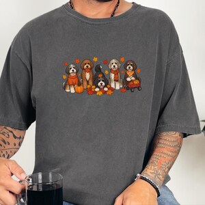 Aussiedoodle-Herbstshirt, Herbst-Hundeshirt, Geschenk für Doodle-Mamas, Kürbis-Shirt, Thanksgiving-Hundeshirt, Geschenk für Hundeliebhaber Bild 8