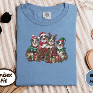 Christmas Australian Shepherd Shirt, Aussie Dog Mom Gift, Festive Holiday Sleigh Graphic Tee, Australian Christmas Sweatshirt afbeelding 8