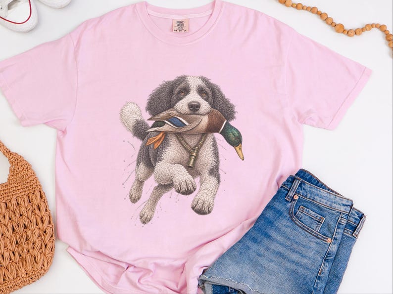 Sheepadoodle-Shirt, Geschenk für Entenjäger, Wasservogeljäger-Shirt, Sheepadoodle-Papa, Jagdhund-Kunst, Outdoor-Jagd-Shirt Bild 9