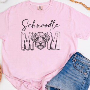 Camiseta Comfort Colors para amantes de los Schnoodle, camiseta para mamás de Schnoodle, sudadera de cuello redondo a la moda para mamás de perros, estampado retro de perros, regalo único para dueños de perros, regalos para amantes de los Schnoodle imagen 6