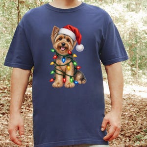 T-shirt de Noël Yorkshire Terrier, Cadeau de Noël Yorkshire Terrier, T-shirt de Noël pour chien, T-shirt Yorkshire Terrier, T-shirt pour chien avec bonnet de Père Noël, Cadeau pour amoureux des Yorkshire Terriers image 10