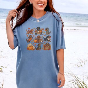Fall Dachshund Shirt, Autumn Dog Lover Gift, Doxie Mom Tee, Cute Wiener Dog Shirt, Pumpkin Pet Lover Top imagen 2
