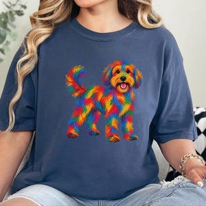 Camiseta de perro Schnoodle, regalo para dueños de Schnoodle, arte de perros colorido, camiseta con estampado de garabatos, ropa para amantes de los perros imagen 4