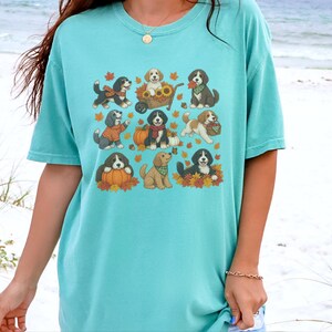 Herbstliches Bernedoodle-Shirt, Geschenk für Bernedoodle-Mama, Herbstliches Hunde-T-Shirt, Kürbis-Sweatshirt, Geschenk für Doodle-Liebhaber Bild 2