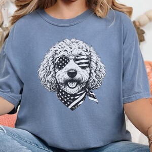 T-shirt Comfort Colors Goldendoodle patriotique, T-shirt Doodle pour la fête de l'Indépendance du 4 juillet, Haut pour propriétaire de chien rouge, blanc et bleu aux couleurs américaines image 5