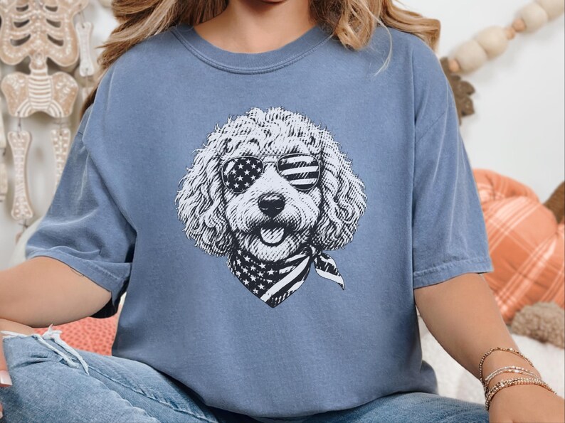 T-shirt Comfort Colors Goldendoodle patriotique, T-shirt Doodle pour la fête de l'Indépendance du 4 juillet, Haut pour propriétaire de chien rouge, blanc et bleu aux couleurs américaines image 5