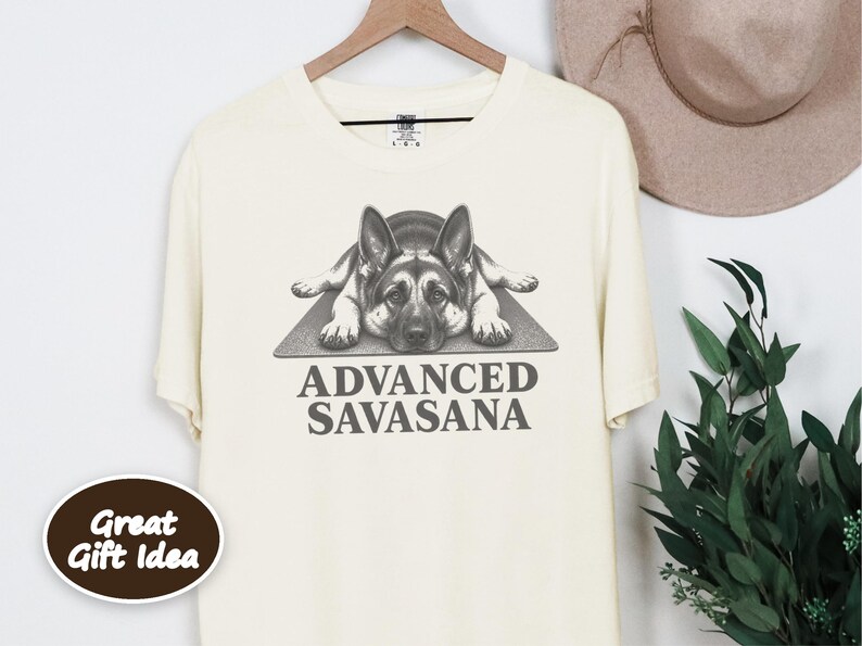 German Shepherd Shirt, Funny Dog T Shirt, Advanced Savasana, Yoga Lover Gift, Dog Owner Tee, Meditation Humor, Fitness Gift imagem 8
