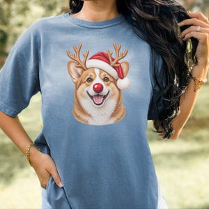 Sudadera navideña de Corgi, camiseta festiva navideña para perros, regalo navideño para dueños de perros, sudadera de cuello redondo para mamás de Corgi imagen 5