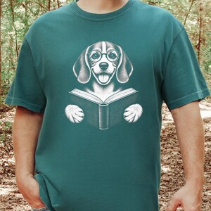 T-shirt Beagle, Cadeau pour amoureux des Beagles, T-shirt pour passionnés de lecture, T-shirt pour lecteurs et bibliophiles, T-shirt avec un chien qui lit, T-shirt bibliothèque, T-shirt livres image 3