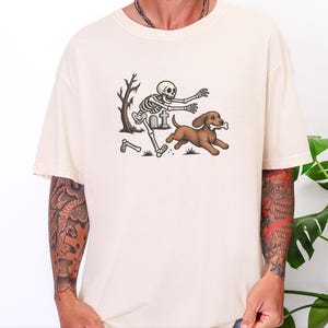 Halloween T-shirt met Teckel, cadeau met skelethond, Halloween T-shirt met Doxie-print, T-shirt met Wienerhond, grappig griezelig Doberman-shirt afbeelding 5