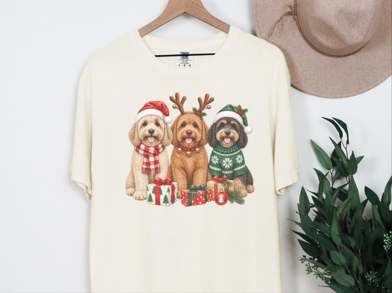 Cockapoo Christmas Sweatshirt, Cockapoo Lover Gift, Holiday Dog Shirt, Christmas Cockapoo Mom Gift afbeelding 1