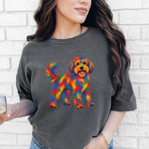 Camiseta de perro Schnoodle, regalo para dueños de Schnoodle, arte de perros colorido, camiseta con estampado de garabatos, ropa para amantes de los perros imagen 6