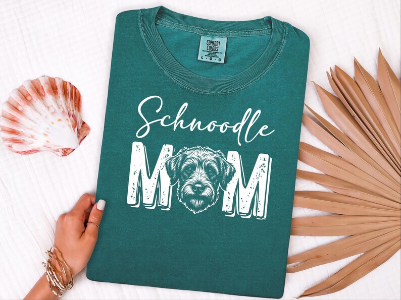 Camiseta Comfort Colors para amantes de los Schnoodle, camiseta para mamás de Schnoodle, sudadera de cuello redondo a la moda para mamás de perros, estampado retro de perros, regalo único para dueños de perros, regalos para amantes de los Schnoodle imagen 7