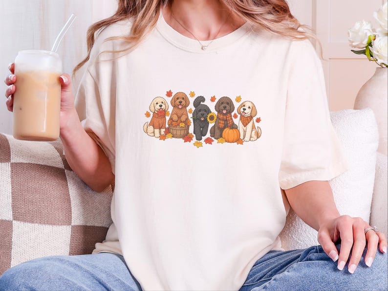 Herbstliches Hunde-Shirt, Geschenk für Cockapoo-Liebhaber, Herbstliches Hunde-Mama-Shirt, Gemütliches Herbst-T-Shirt Bild 1
