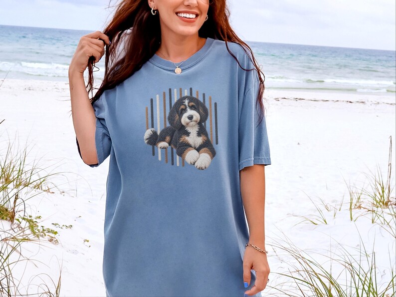 Bernedoodle shirt, cadeau voor Bernedoodle-moeder, driekleurige Bernedoodle, Doodle hondenshirt, cadeau voor Bernedoodle-eigenaar afbeelding 10