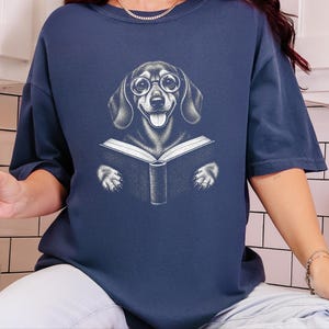Camiseta de lectura para perros salchicha, regalo para amantes de los libros, camiseta de biblioteca para perros salchicha, regalo para mamás de perros salchicha, camiseta de biblioteca para perros salchicha imagen 8
