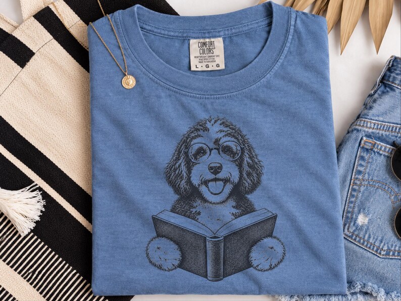 Camiseta para perros lectores, regalo para mamás de Bernedoodle, camiseta para Bernedoodles lectores, amante de los perros lectores, regalo para dueños de Doodles, camiseta de biblioteca imagen 5