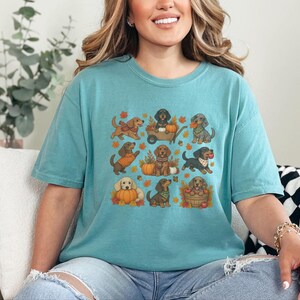 Fall Dachshund Shirt, Autumn Dog Lover Gift, Doxie Mom Tee, Cute Wiener Dog Shirt, Pumpkin Pet Lover Top imagen 8