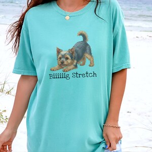 T-shirt Comfort Colors Funny Yorkie, T-shirt extensible grande taille, T-shirt pour maman de Yorkshire Terrier, T-shirt pour amoureux des Yorkies, Vêtements mignons pour parents de chiens image 3