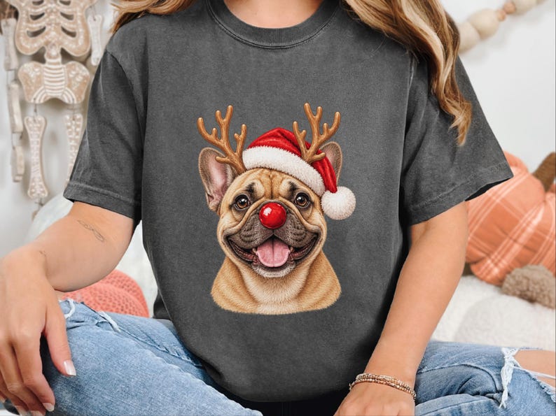 Maglietta natalizia con bulldog francese, regalo per la mamma di un cane per le feste, felpa festiva con bulldog francese, maglietta natalizia con cucciolo, per gli amanti del bulldog francese immagine 7