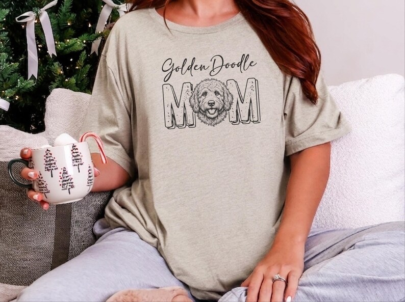 Golden Doodle mamma-tröja, lockig hundmamma-tröja, Goldendoodle-älskare-tröja, hundägare-presenter för husdjursälskare, rolig unik hund-t-shirt för kvinnor bild 4
