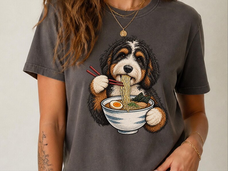 Bernedoodle Ramen T-shirt, cadeau voor ramenliefhebbers, cadeau voor Bernedoodle hondenmoeder, T-shirt met Japans eten, grappig T-shirt met hondenprint afbeelding 9