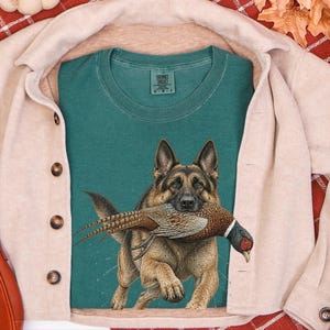 T-shirt met Duitse Herder, cadeau voor fazantenjacht, T-shirt met natuurafbeeldingen, T-shirt voor hondenliefhebbers, cadeau-idee voor jagers, cadeau voor een Duitse Herder afbeelding 9