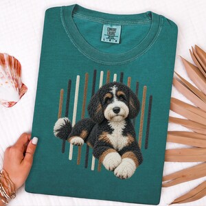 Bernedoodle shirt, cadeau voor Bernedoodle-moeder, driekleurige Bernedoodle, Doodle hondenshirt, cadeau voor Bernedoodle-eigenaar afbeelding 8